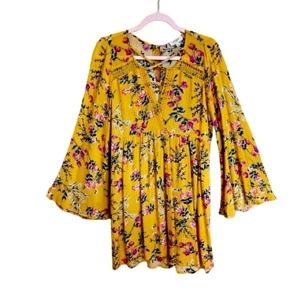UMGEE Boho Yellow Floral Swing Flowy Mini Dress Bell Sleeve Size Medium - Picture 2 of 11